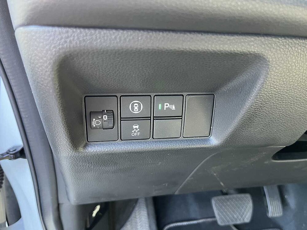 Honda Jazz Hybrid 1.5 i-MMD e-CVT Crosstar Executive Robust Paket