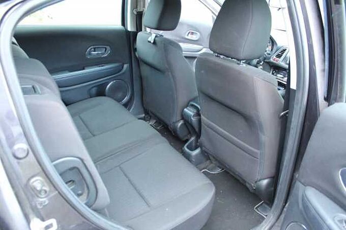 Honda HR-V 1.6 i-DTEC Elegance Winterräder NAVI PDC