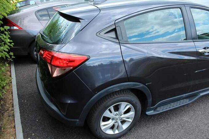 Honda HR-V 1.6 i-DTEC Elegance Winterräder NAVI PDC