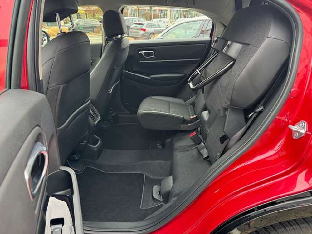 Honda HR-V HR-V 1.5 e: HEV Hybrid Advance | Allwetterreifen