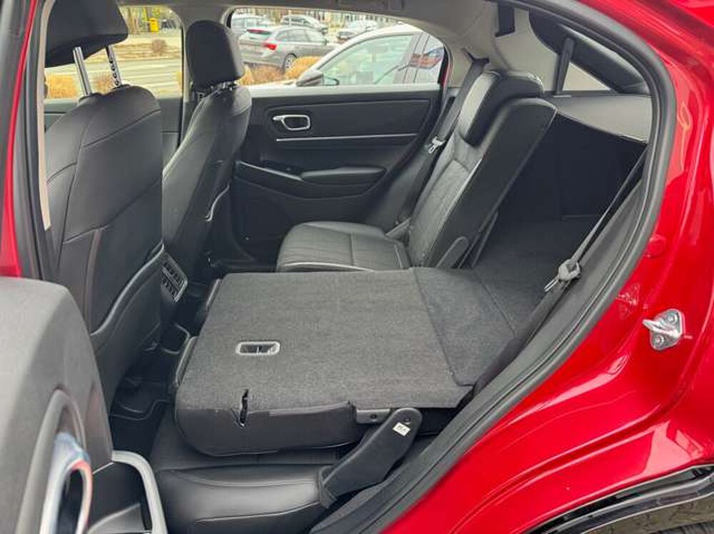 Honda HR-V HR-V 1.5 e: HEV Hybrid Advance | Allwetterreifen