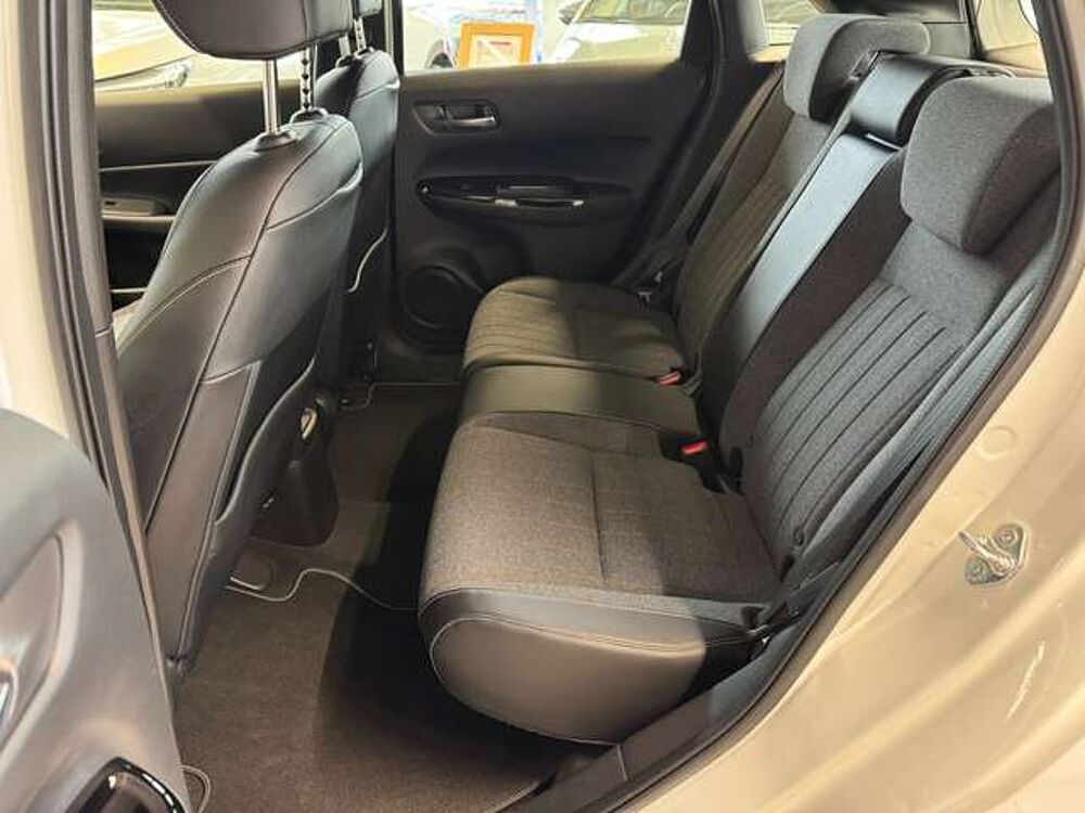 Honda Jazz 1.5 e: HEV Hybrid Elegance | wenig KM |