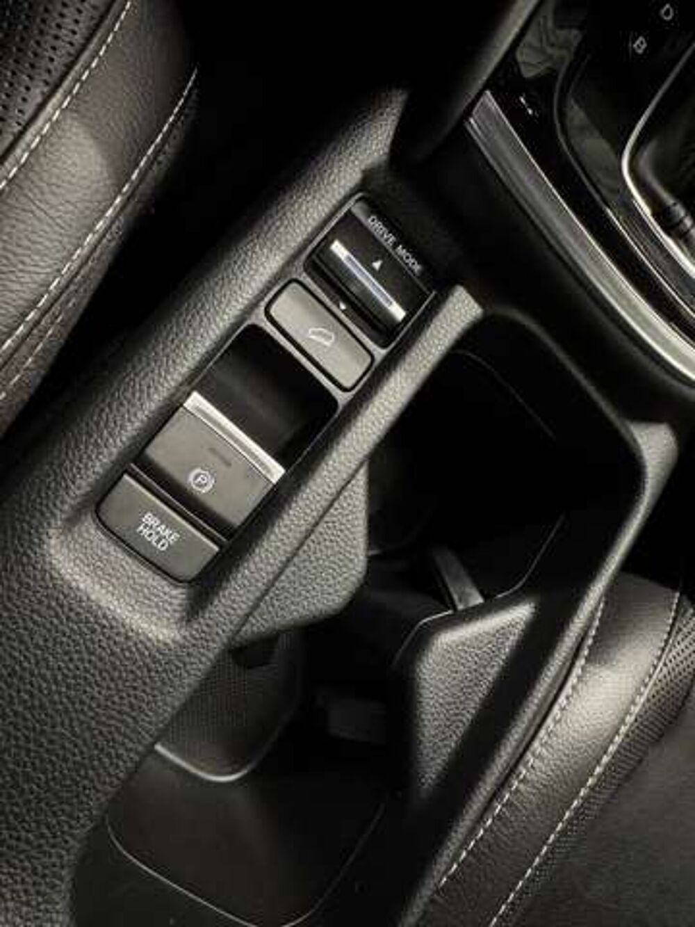 Honda HR-V 1.5 e: HEV Advance |Alcantara Lederausstattung | getönte Scheiben | elektrische H