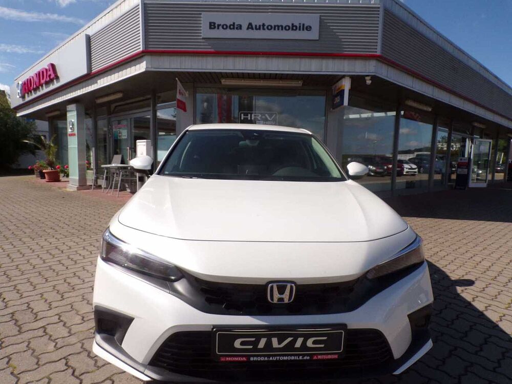 Honda Civic e: HEV Elegance