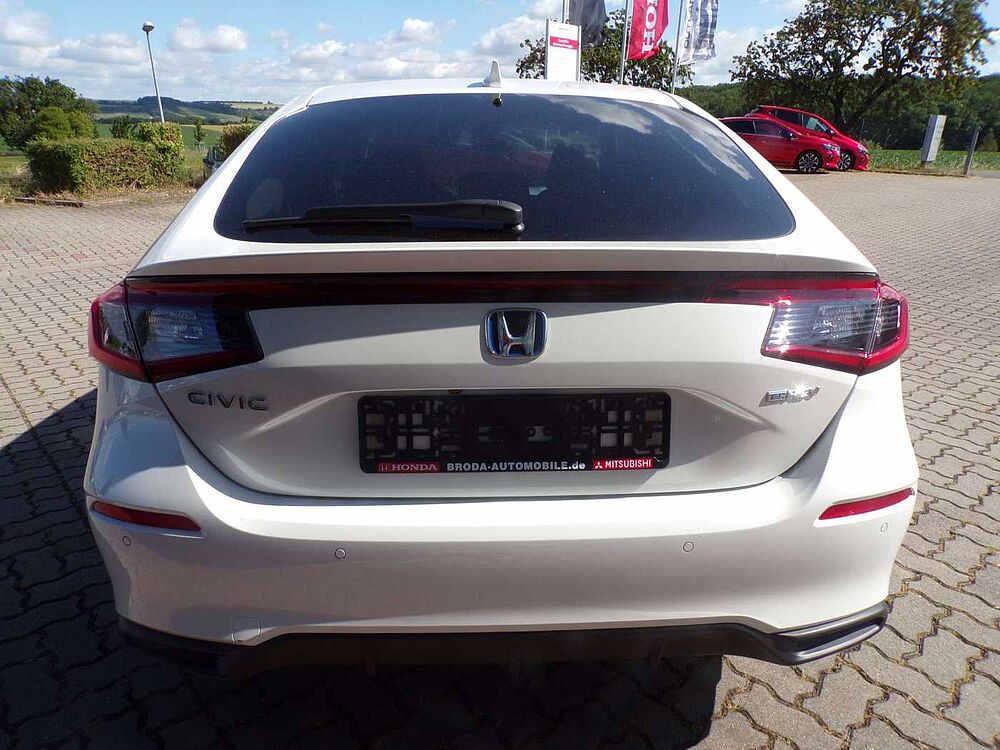 Honda Civic e: HEV Elegance