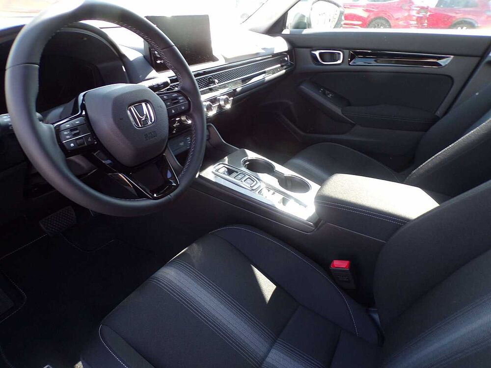 Honda Civic e: HEV Elegance