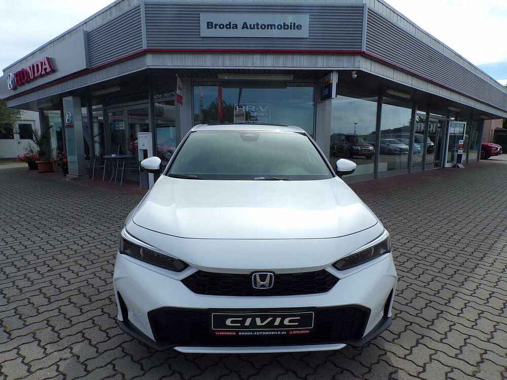 Honda Civic e: HEV Advance