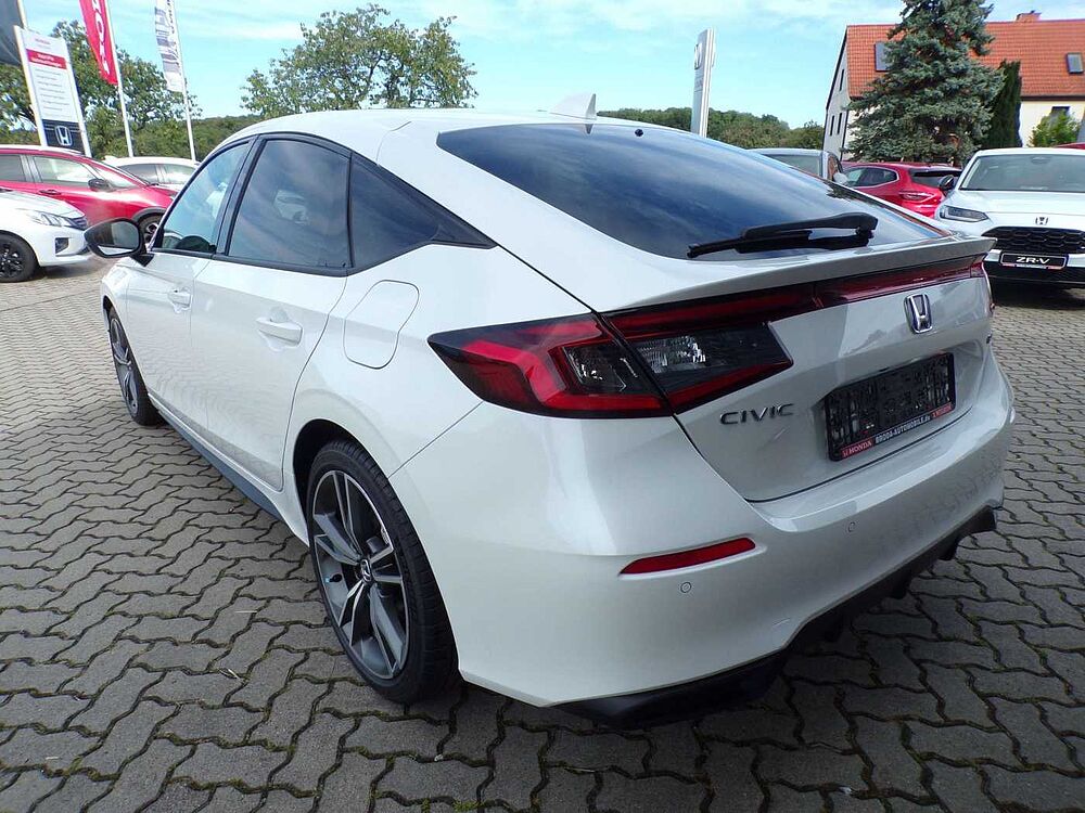Honda Civic e: HEV Advance