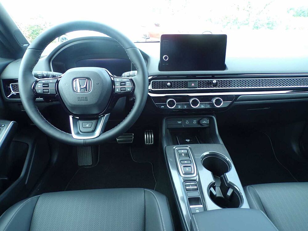 Honda Civic e: HEV Advance