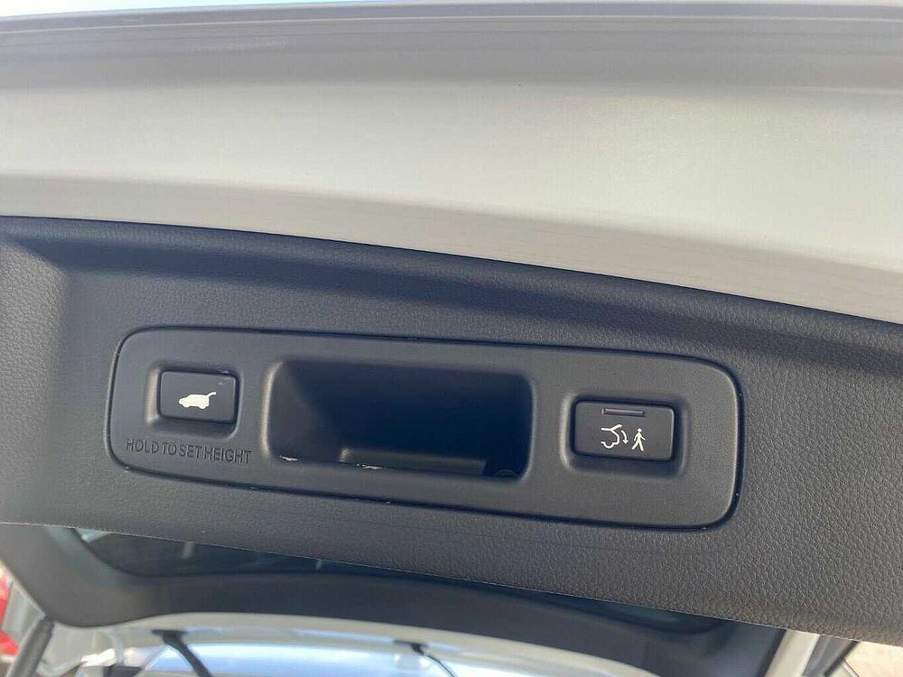 Honda CR-V e: HEV Elegance AWD|Leder|Pano. ..