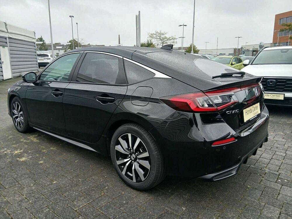 Honda Civic Hybrid e: HEV Elegance|Navi|RFK. .. Elegance