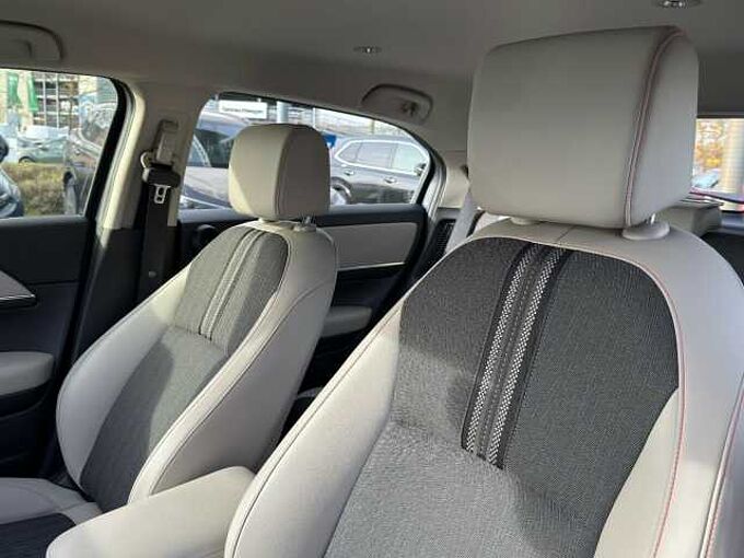 Honda HR-V Hybrid 1.5 Advance Style|Allwetter...