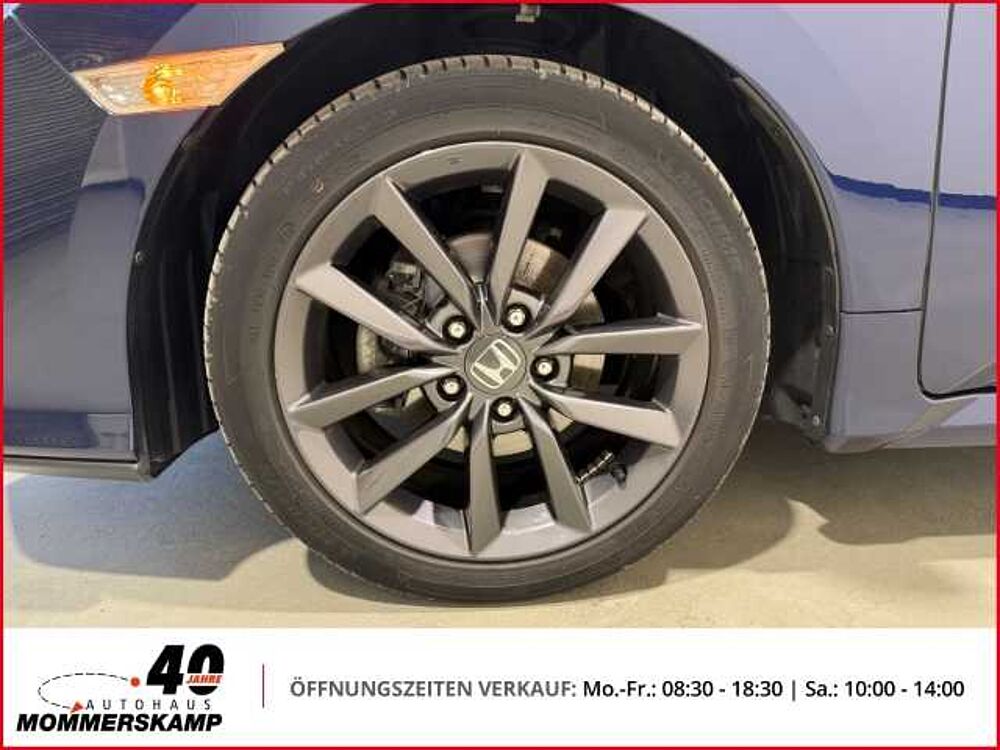 Honda Civic 1.0 Elegance VTEC+Klima+Tempomat+Navi+PDC+Kamera+LED+Multilenkrad