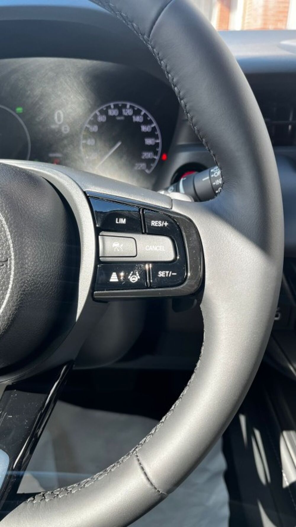 Honda HR-V e: HEV 1.5 i-MMD Hybrid Elegance (RV/RV)
