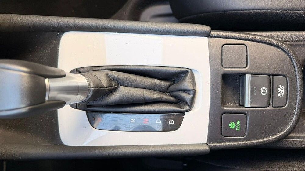 Honda Jazz e: HEV 1.5 i-MMD Hybrid Advance