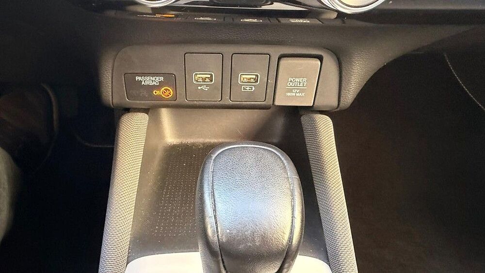 Honda Jazz e: HEV 1.5 i-MMD Hybrid Crosstar Executive