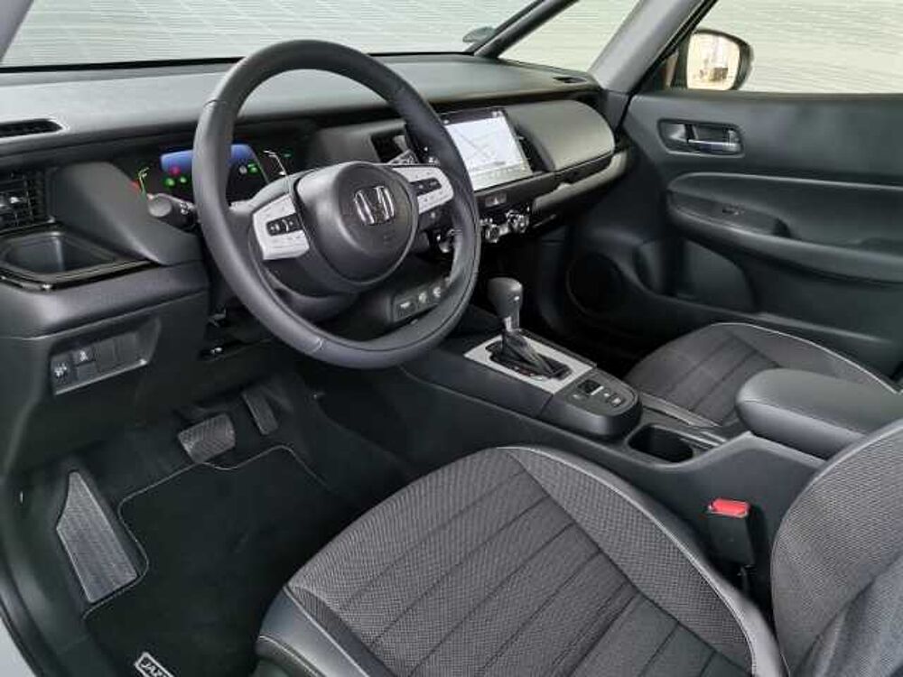 Honda Jazz Hybrid Crosstar Advance Automatik+Keyless+Navi+LED+Abstandstemp.