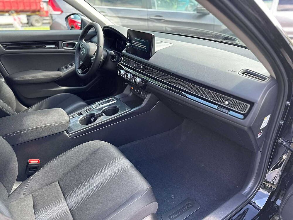 Honda Civic e: HEV 2.0 i-MMD Hybrid Elegance