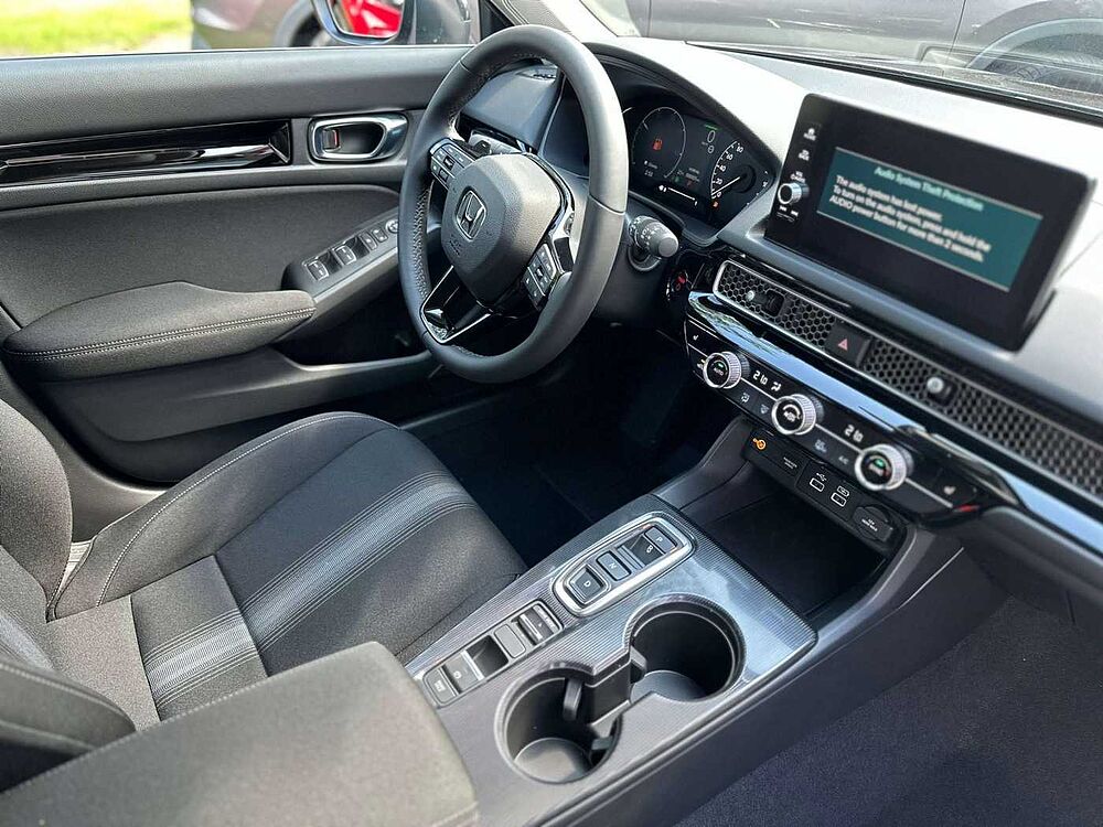 Honda Civic e: HEV 2.0 i-MMD Hybrid Elegance