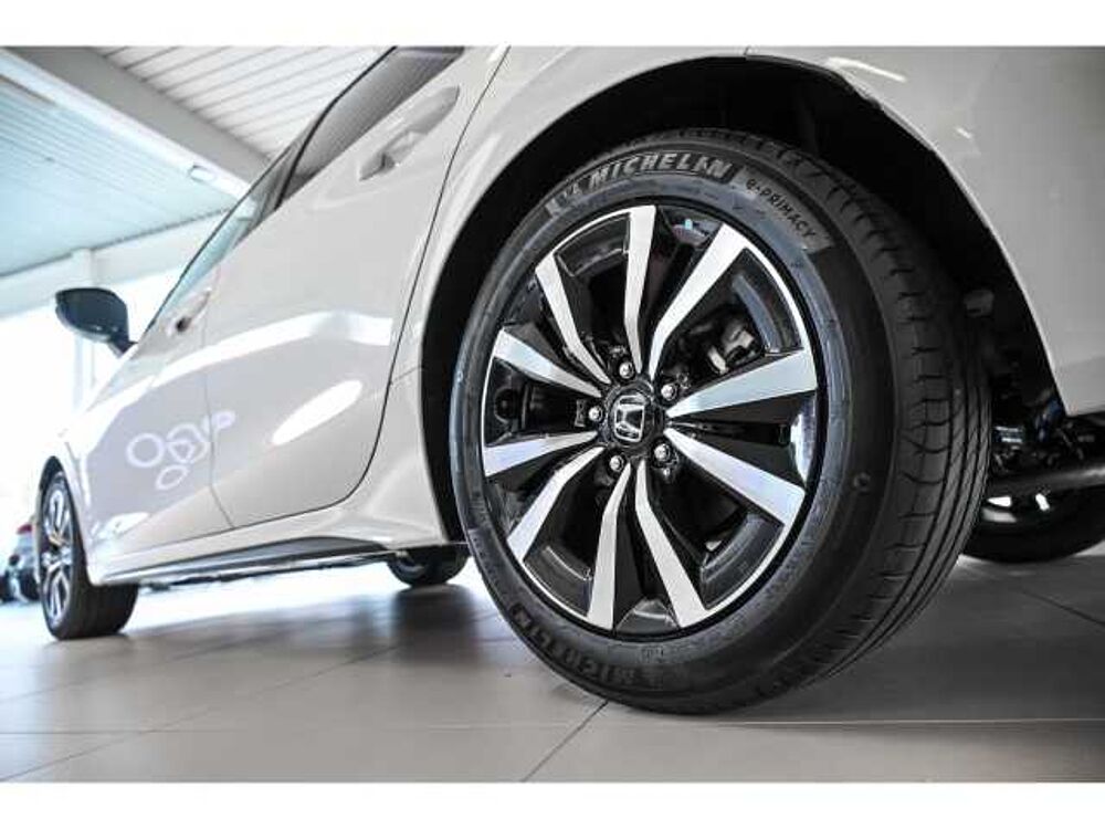 Honda Civic 2.0 ELEGANCE Navigation Alufelgen Rückfahrkamera Sitzheizung