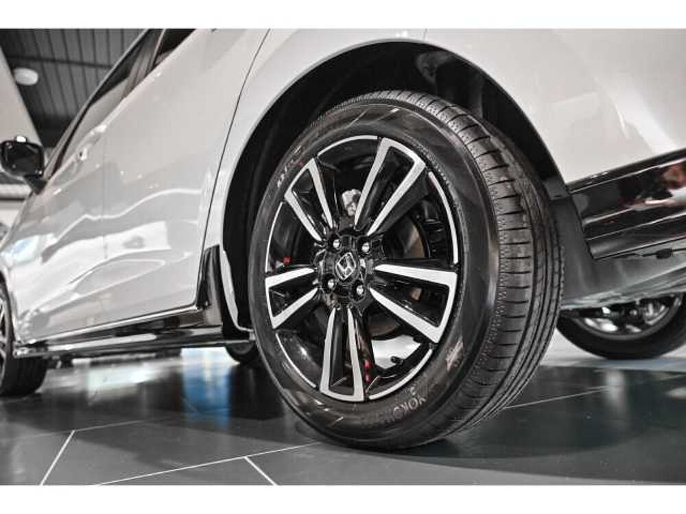 Honda Jazz 1.5 ADVANCE SPORT Allwetterreifen Navigation Sitzheizung Rückfahrkamera