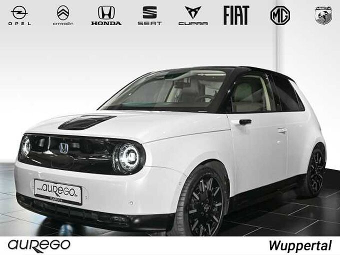 Honda  e ADVANCE+ALU+SHZ+R-KAM+BT+PANO+TWA+2xPDC+LRH+
