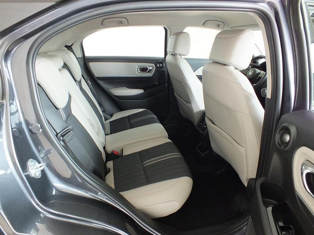 Honda HR-V e: HEV Hybrid Advance Style