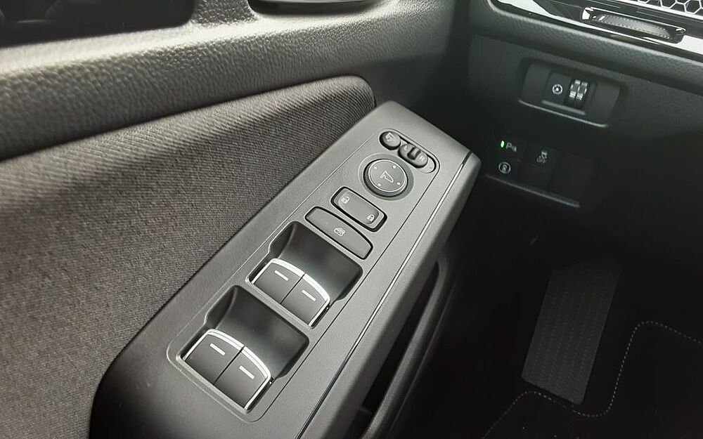 Honda Civic e: HEV 2.0 i-MMD Hybrid Elegance, WR