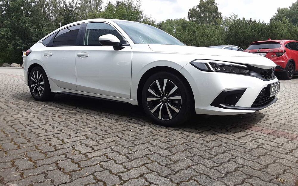 Honda Civic e: HEV 2.0 i-MMD Hybrid Elegance
