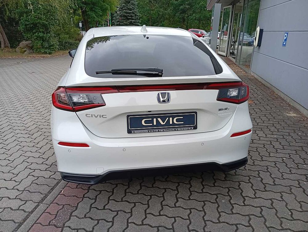Honda Civic e: HEV 2.0 i-MMD Hybrid Elegance