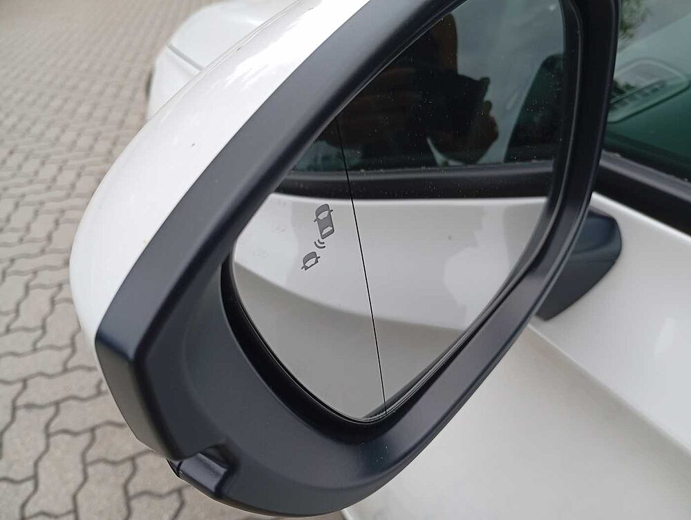 Honda Civic e: HEV 2.0 i-MMD Hybrid Elegance