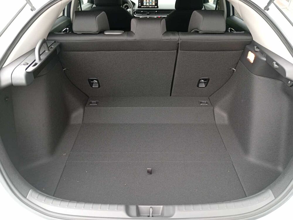 Honda Civic e: HEV 2.0 i-MMD Hybrid Elegance