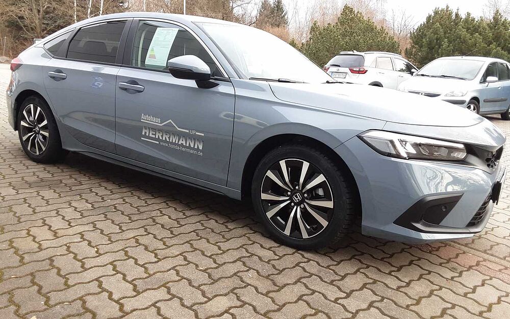 Honda Civic e: HEV 2.0 i-MMD Hybrid Elegance