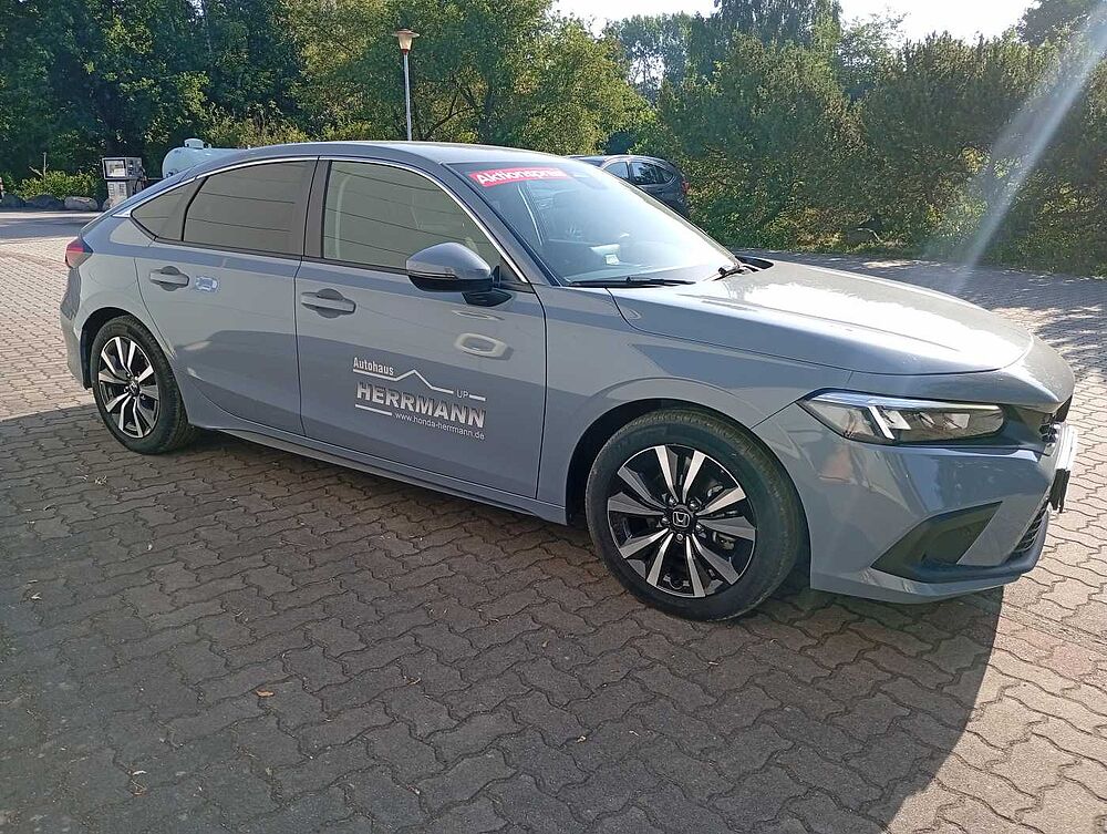 Honda Civic e: HEV 2.0 i-MMD Hybrid Elegance