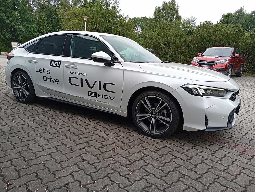 Honda Civic e: HEV 2.0 i-MMD Hybrid Advance
