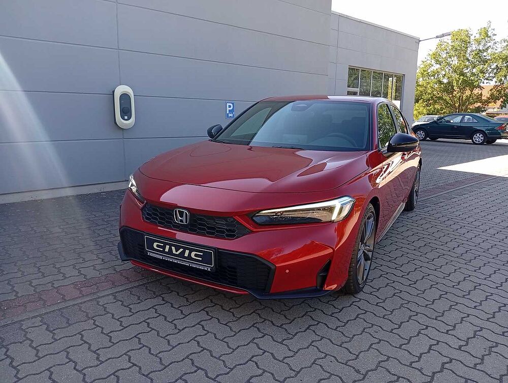 Honda Civic e: HEV 2.0 i-MMD Hybrid Sport
