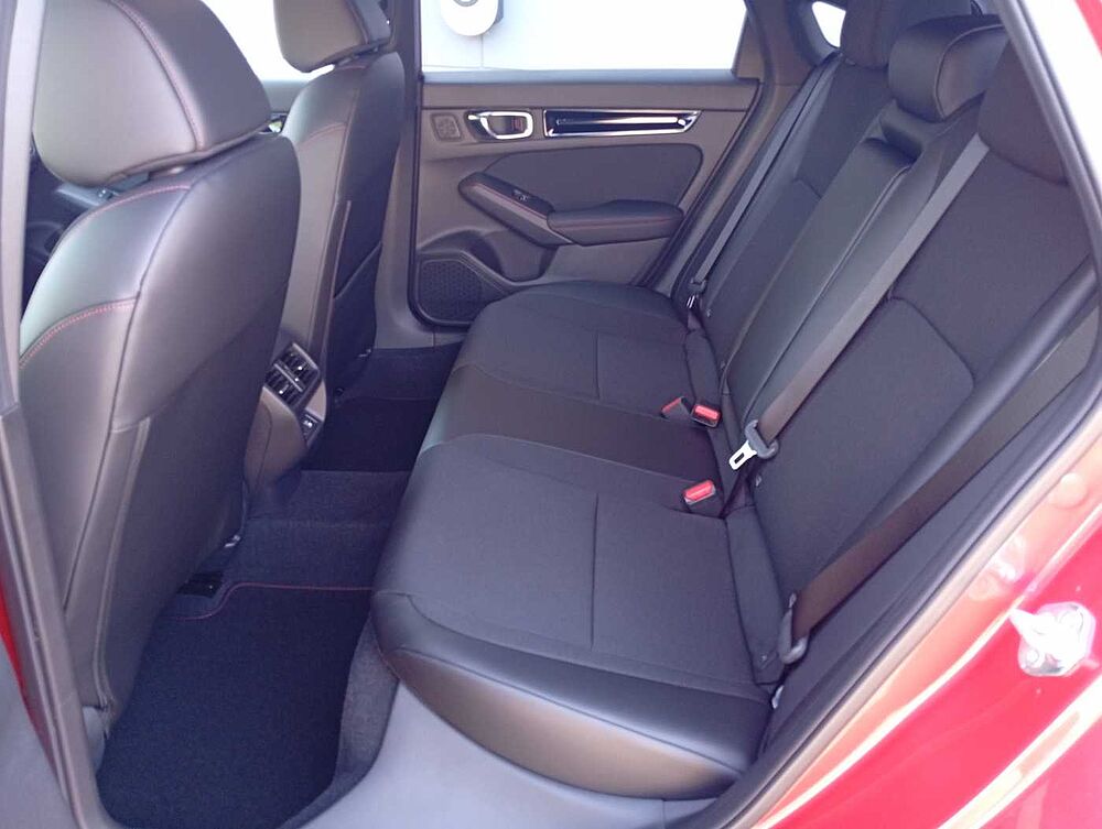 Honda Civic e: HEV 2.0 i-MMD Hybrid Sport