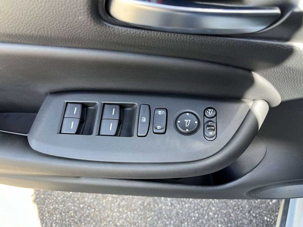 Honda Jazz e: HEV 1.5 i-MMD Hybrid Crosstar Advance