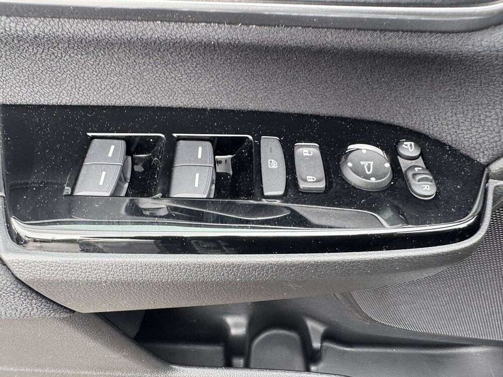 Honda CR-V e: HEV 2.0 i-MMD Hybrid 4WD Elegance