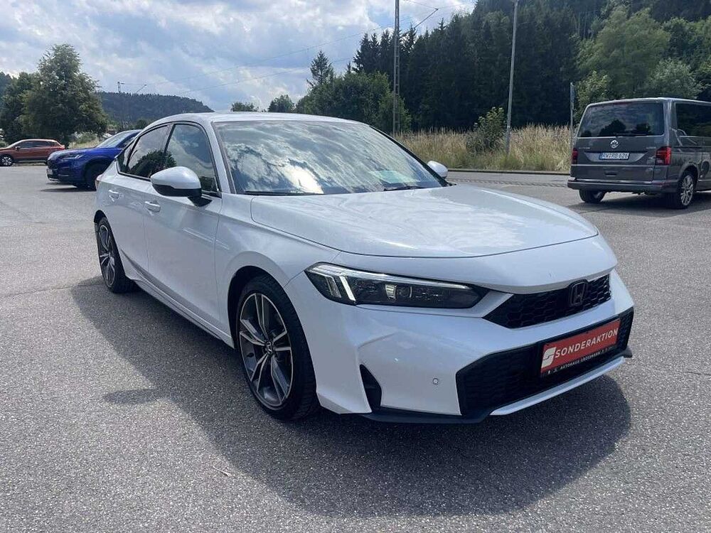 Honda Civic e: HEV 2.0 i-MMD Hybrid Advance