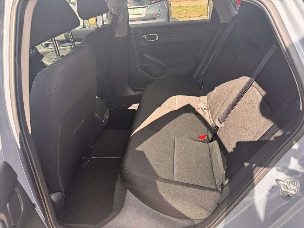 Honda Civic e: HEV 2.0 i-MMD Hybrid Elegance