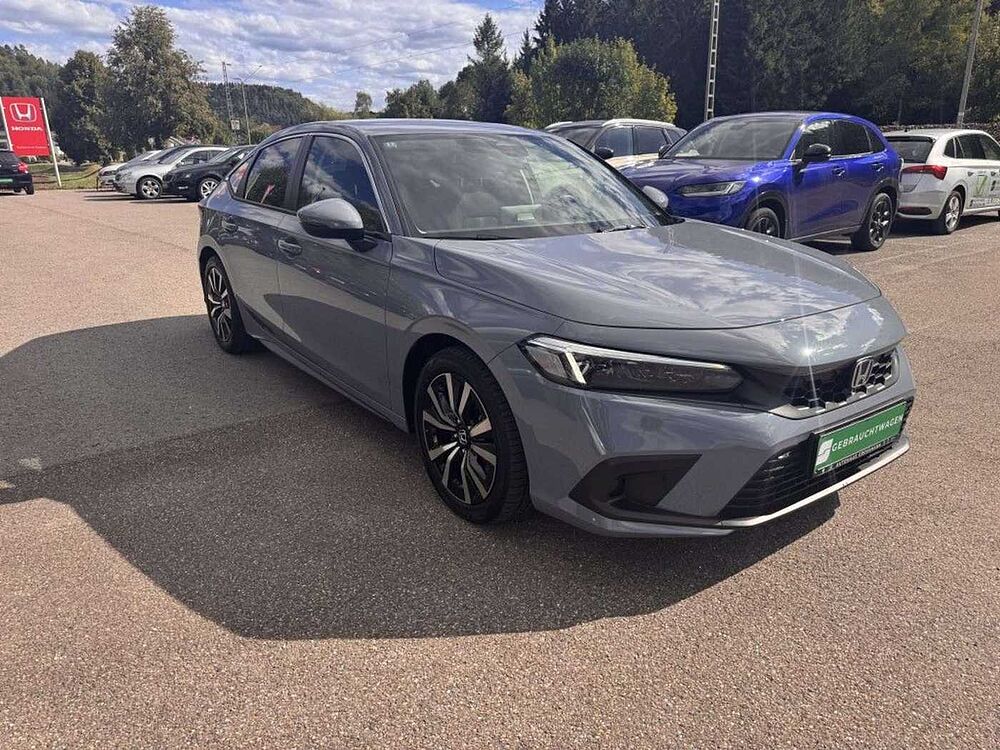 Honda Civic e: HEV 2.0 i-MMD Hybrid Elegance