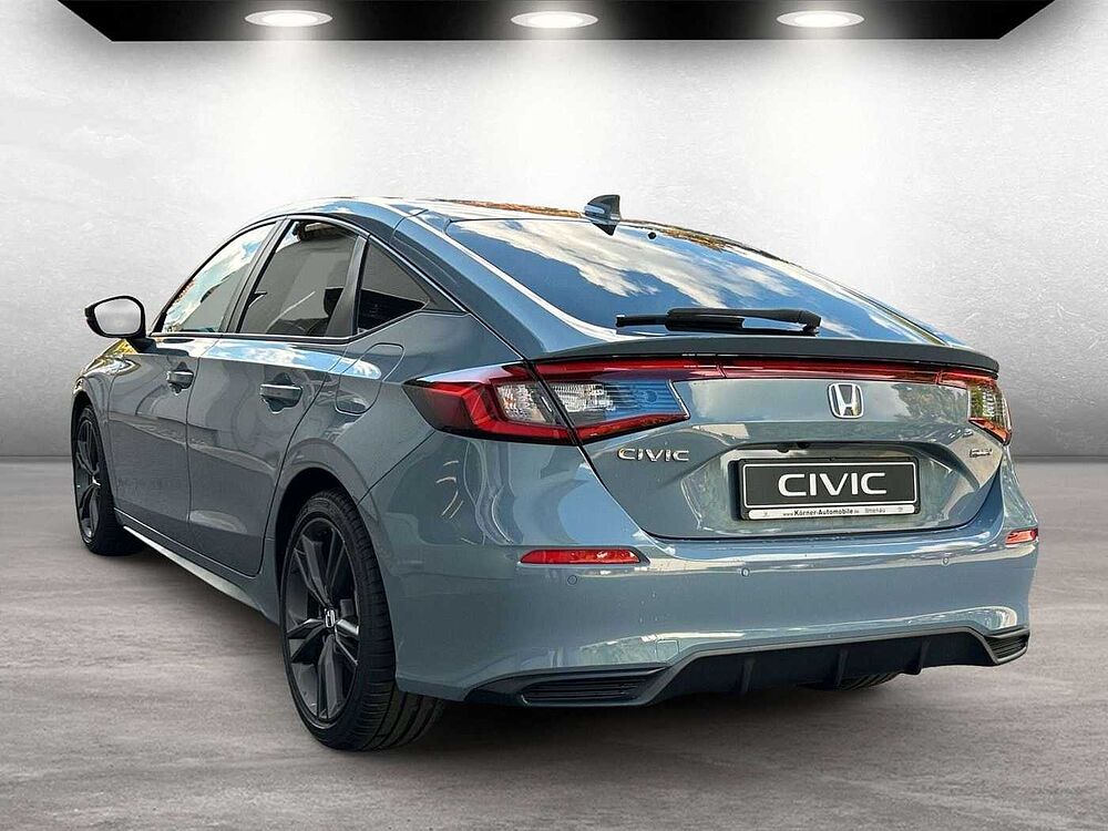Honda Civic e: HEV 2.0 Hybrid Sport