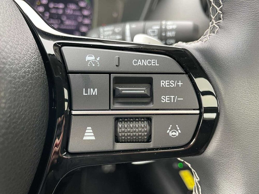 Honda ZR-V e: HEV 2.0 i-MMD Hybrid Advance * NEUWERTIG *