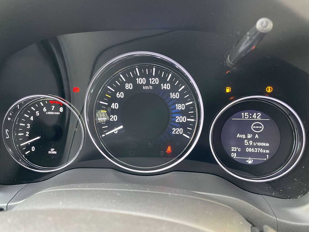 Honda HR-V HR-V 1.5 i-VTEC Elegance * 1. Hand * AHK *