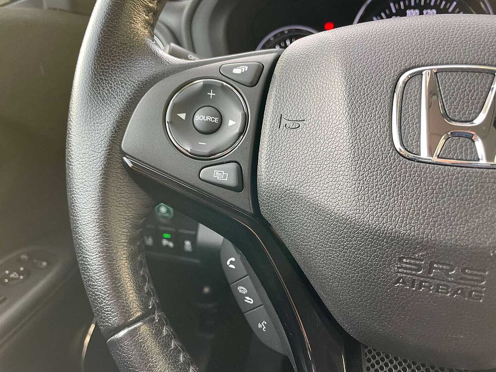 Honda HR-V HR-V 1.5 i-VTEC Elegance * 1. Hand * AHK *