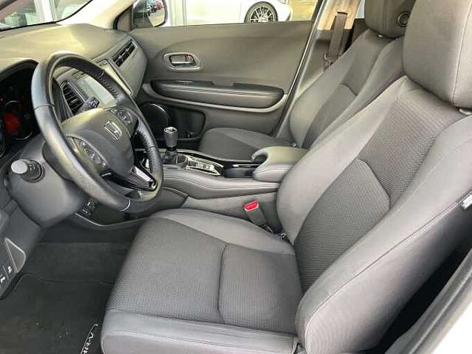 Honda HR-V HR-V 1.5 i-VTEC Elegance * 1. Hand * AHK *