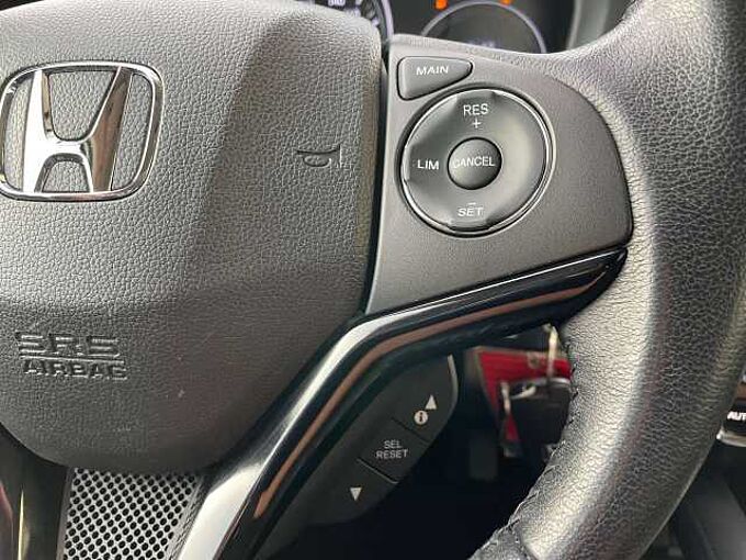 Honda HR-V HR-V 1.5 i-VTEC Elegance * 1. Hand * AHK *