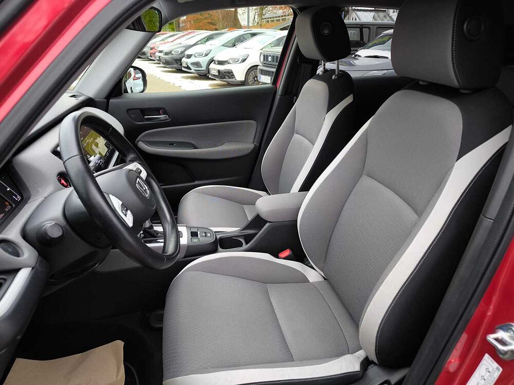 Honda Jazz 1,5 e Executive Crosstar + Ganzjahresreifen 1.5 i-MMD Hybrid