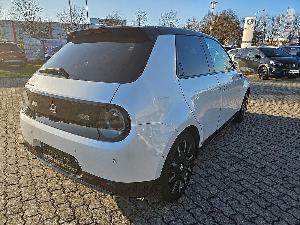 Honda e Advance 17er